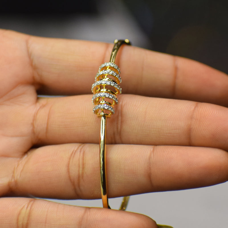 Spiral design kada bracelet