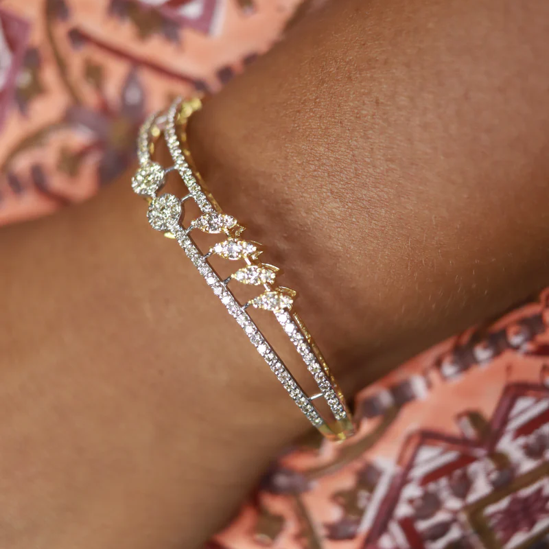 Yellow Gold Leaf Pattern Bracelet