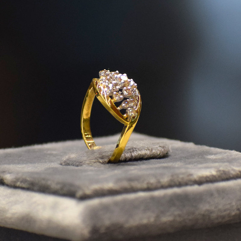 Yellow gold regular use ring